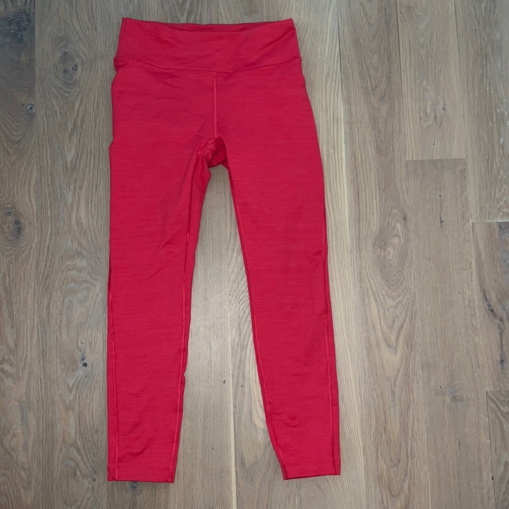 Outdoor Voices Zoom leggings in red